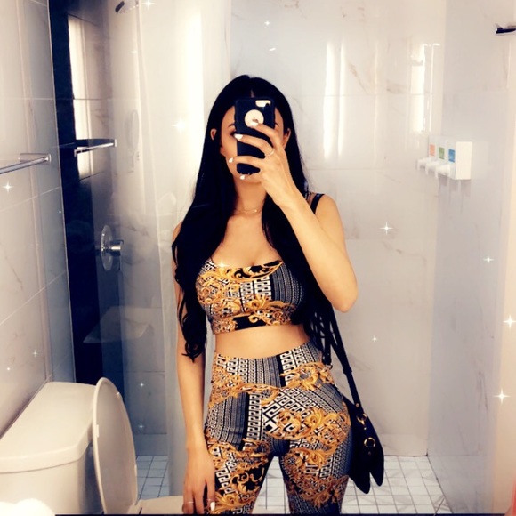 Meet your Posher, Sarah - Picture 1 of 1